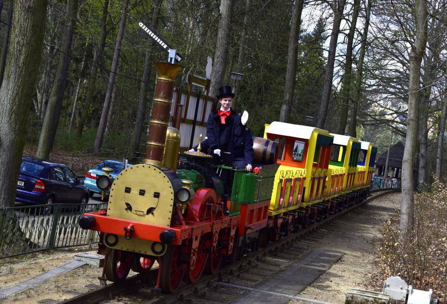 Der Görlitzer Oldtimer Parkeisenbahn e.V. lockt mit Highlights an die Zugstrecke! 